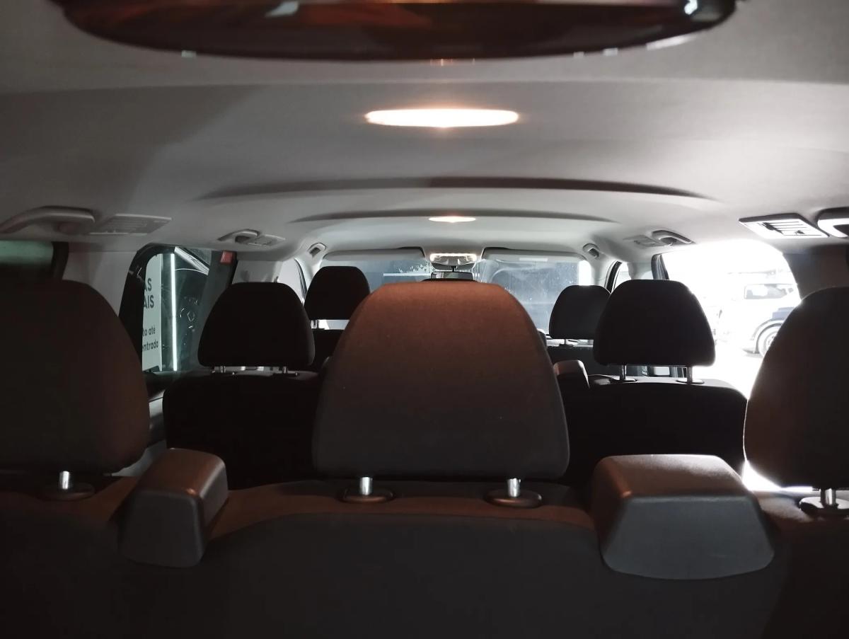 mercedes-benz-vito-2022-diesel-1950cc