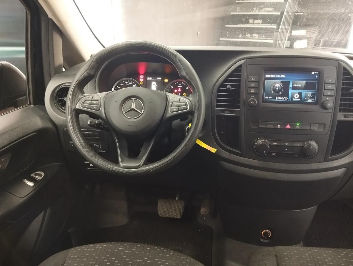 mercedes-benz-vito-2022-diesel-1950cc