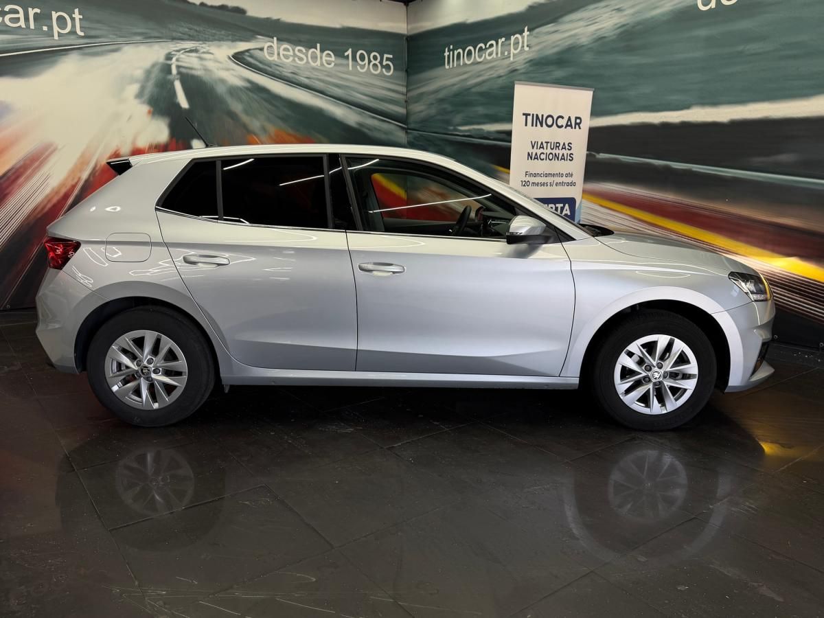 skoda-fabia-2024-gasolina-999cc
