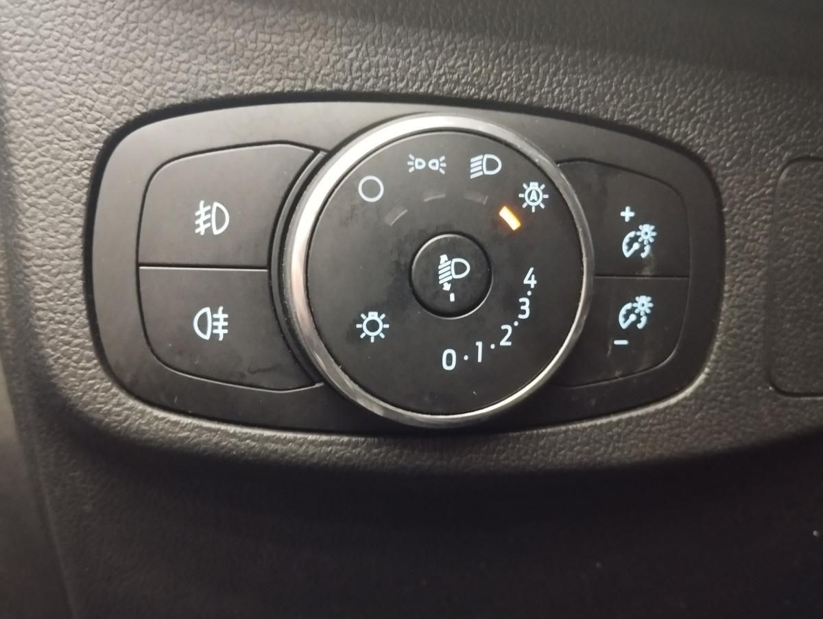 ford-focus-2022-gasolina-998cc