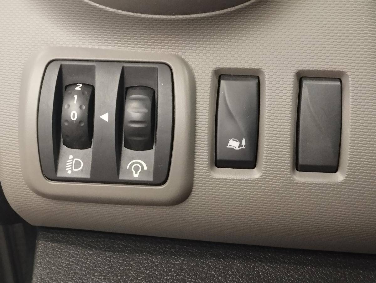 renault-trafic-2016-diesel-1598cc