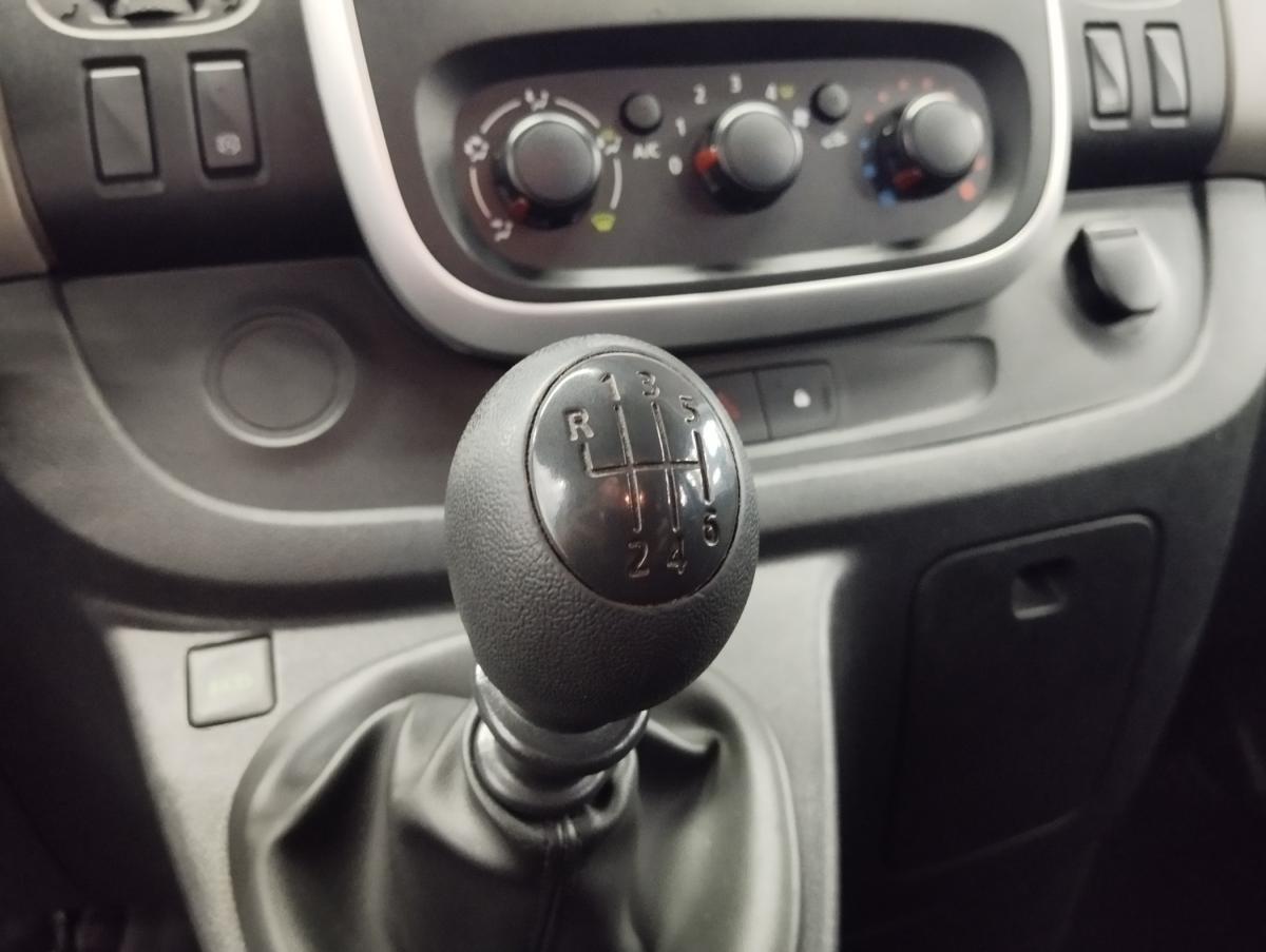 renault-trafic-2016-diesel-1598cc