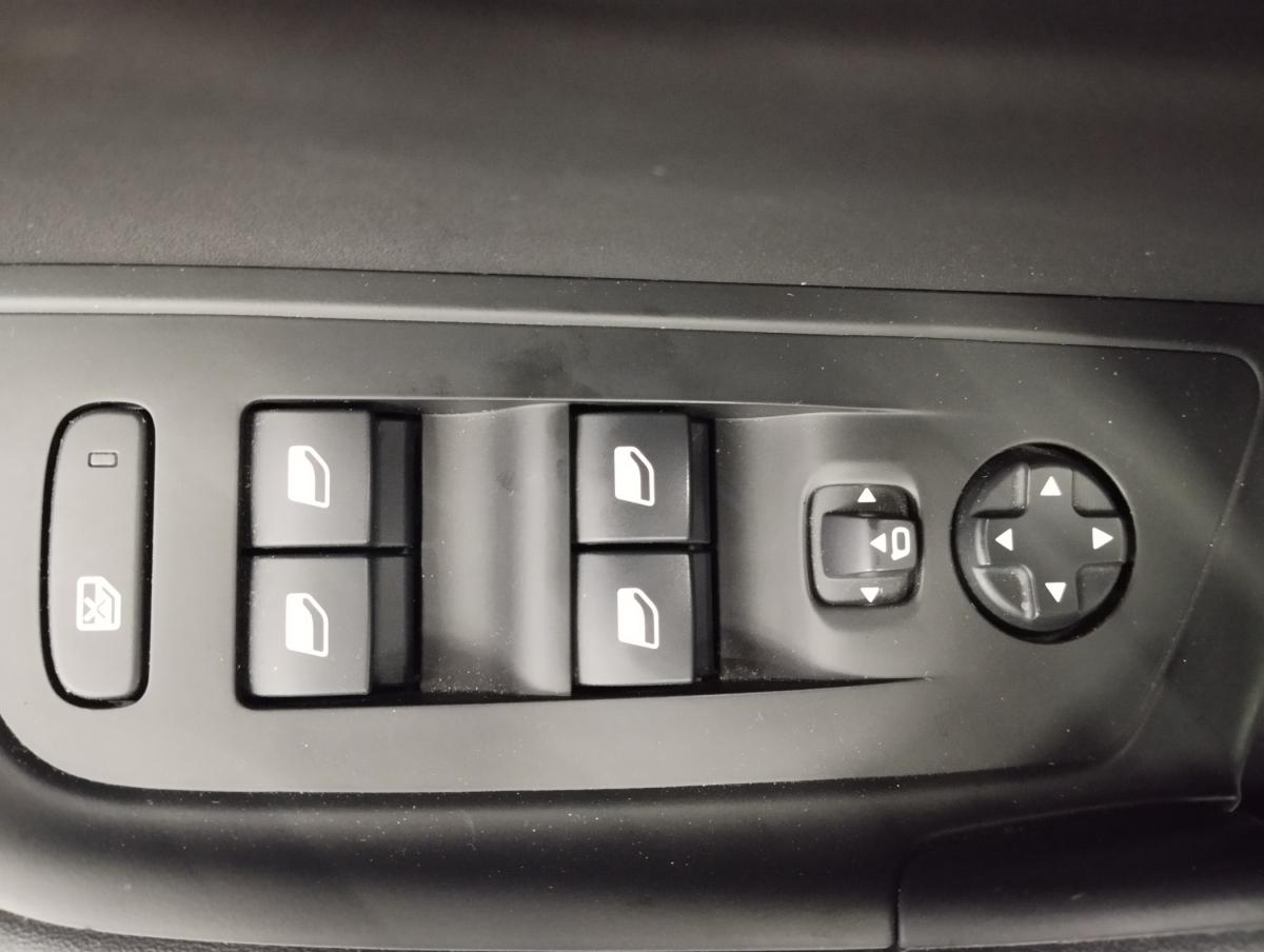 peugeot-508-sw-2022-hibrido-a-gasolina-1598cc