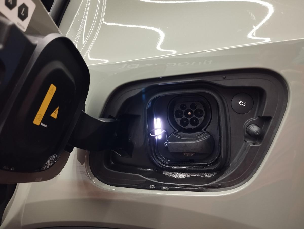 volvo-xc40-2024-eletrico-0cc