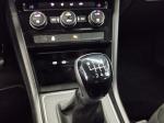 volkswagen-touran-2021-diesel-1968cc
