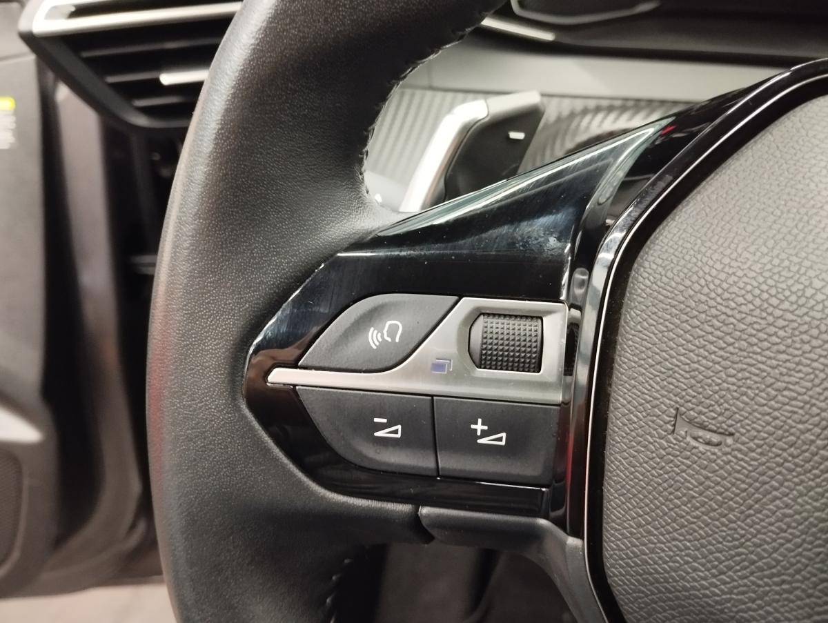 peugeot-208-2023-gasolina-1199cc