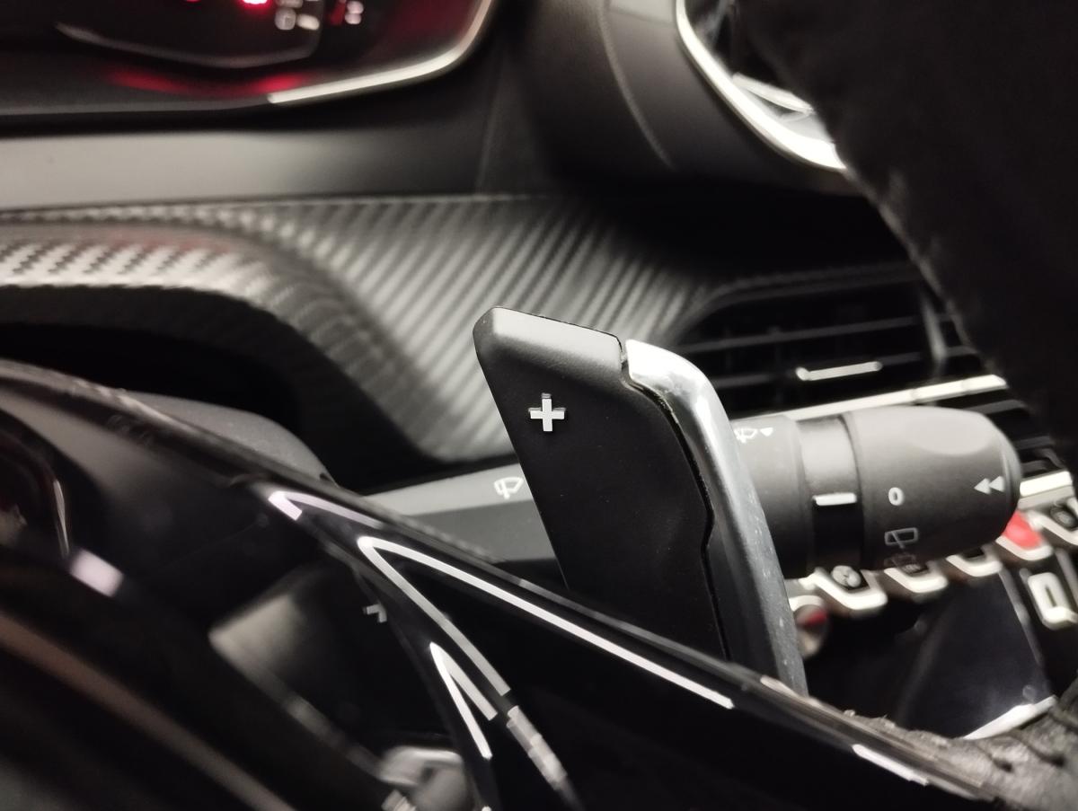 peugeot-208-2023-gasolina-1199cc