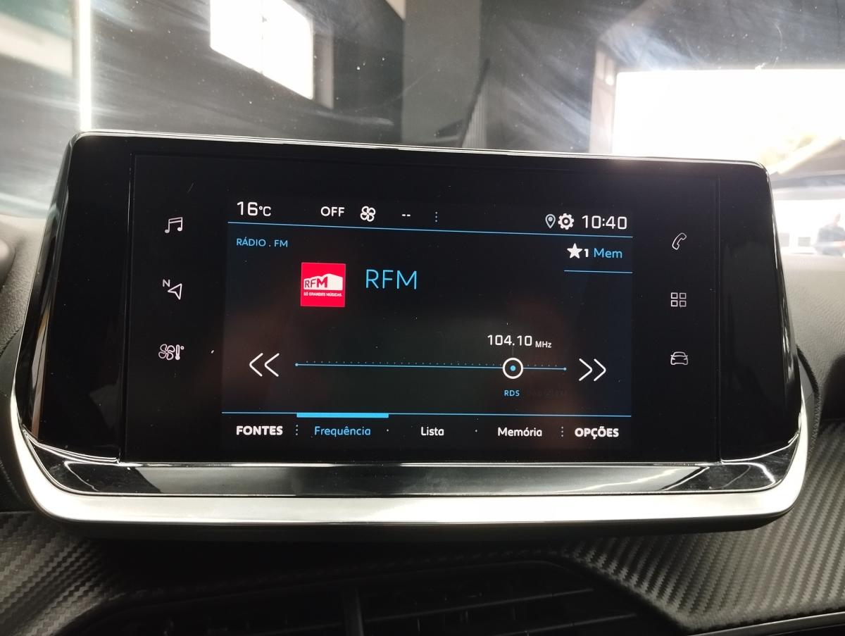 peugeot-208-2023-gasolina-1199cc
