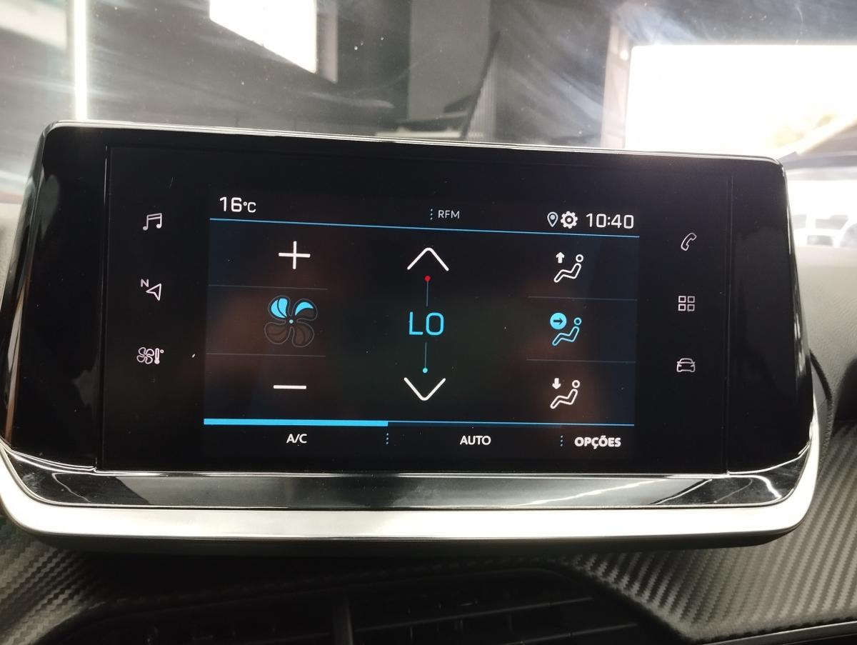 peugeot-208-2023-gasolina-1199cc