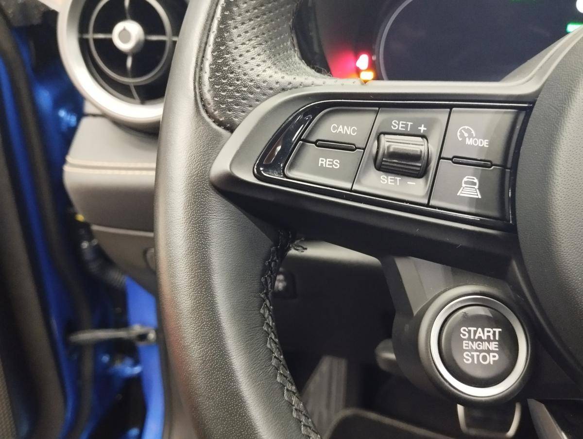 alfa-romeo-tonale-2024-hibrido-a-gasolina-1469cc
