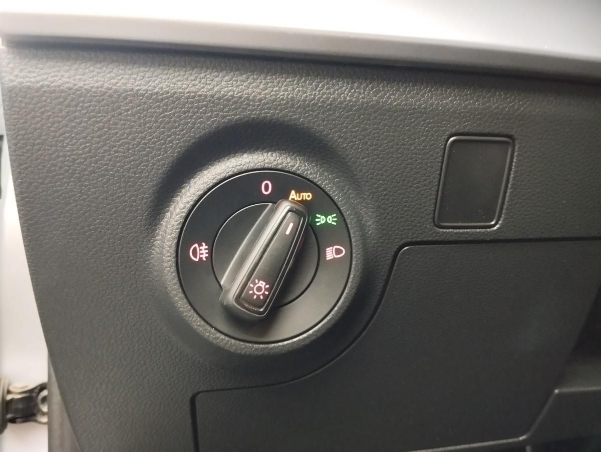 seat-arona-2023-gasolina-999cc