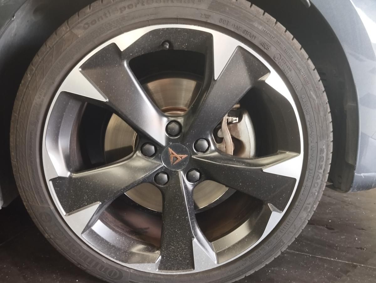 cupra-leon-sportstourer-2023-hibrido-a-gasolina-1395cc