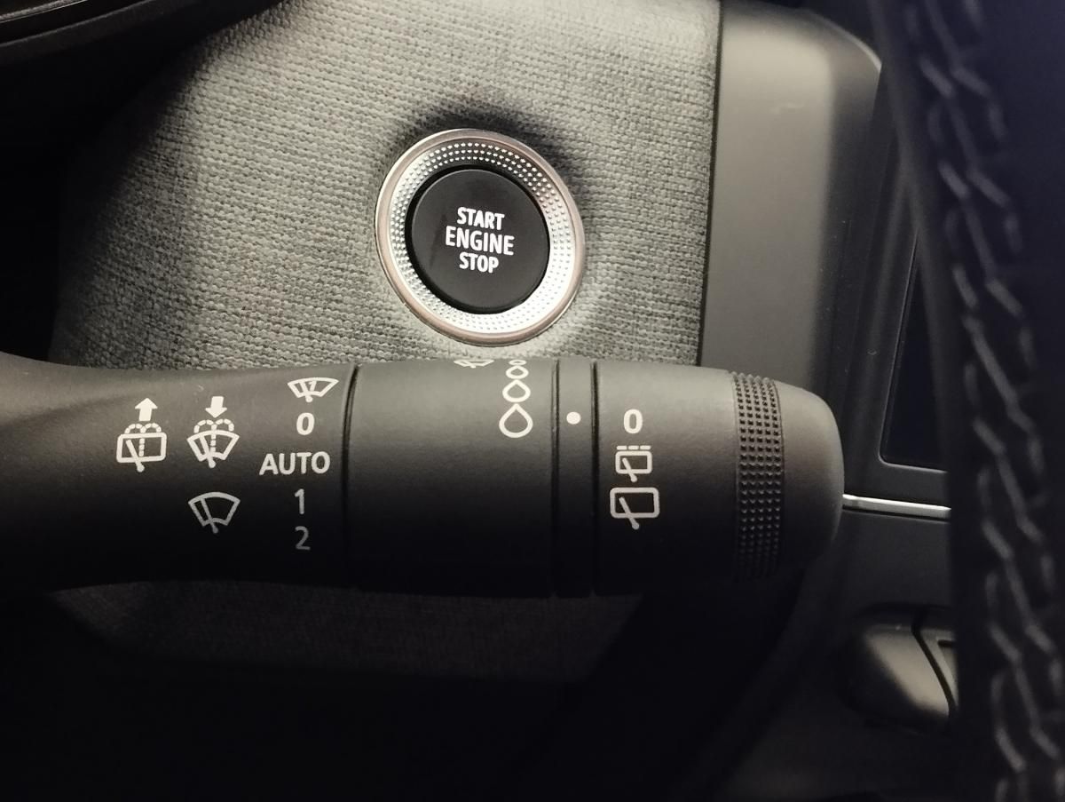 mitsubishi-colt-2025-gasolina-999cc