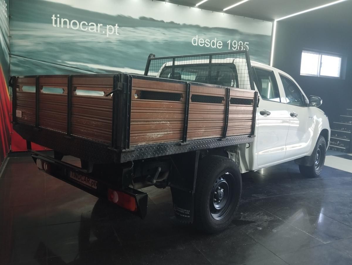 toyota-hilux-2022-diesel-2393cc