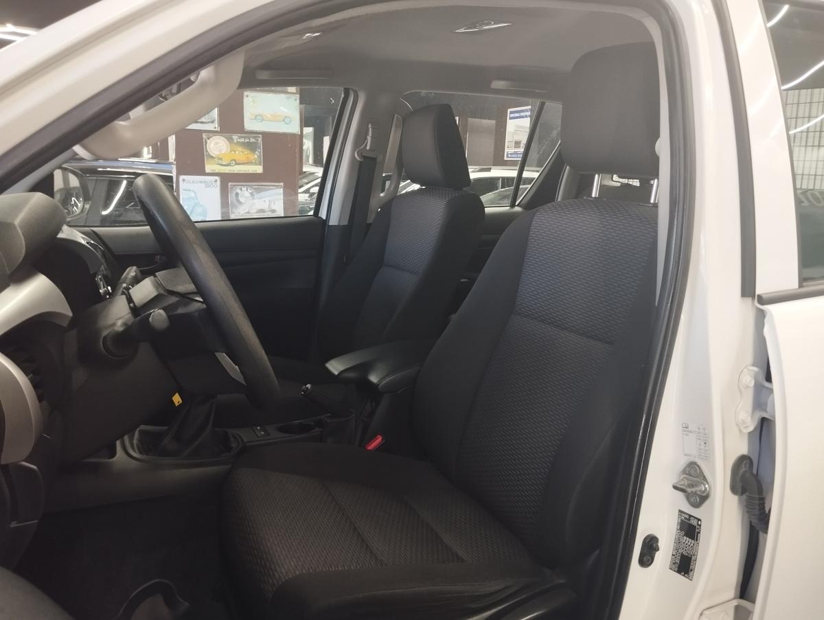 toyota-hilux-2022-diesel-2393cc