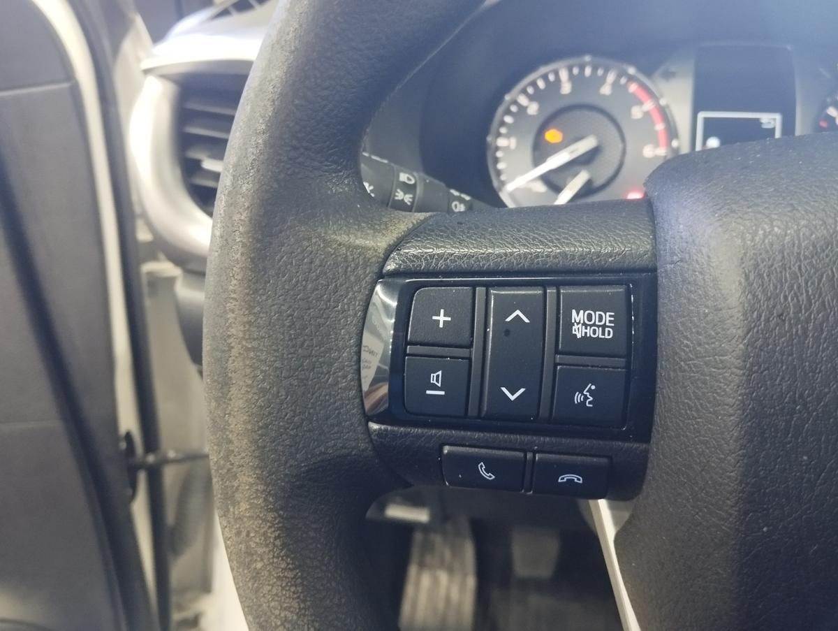 toyota-hilux-2022-diesel-2393cc