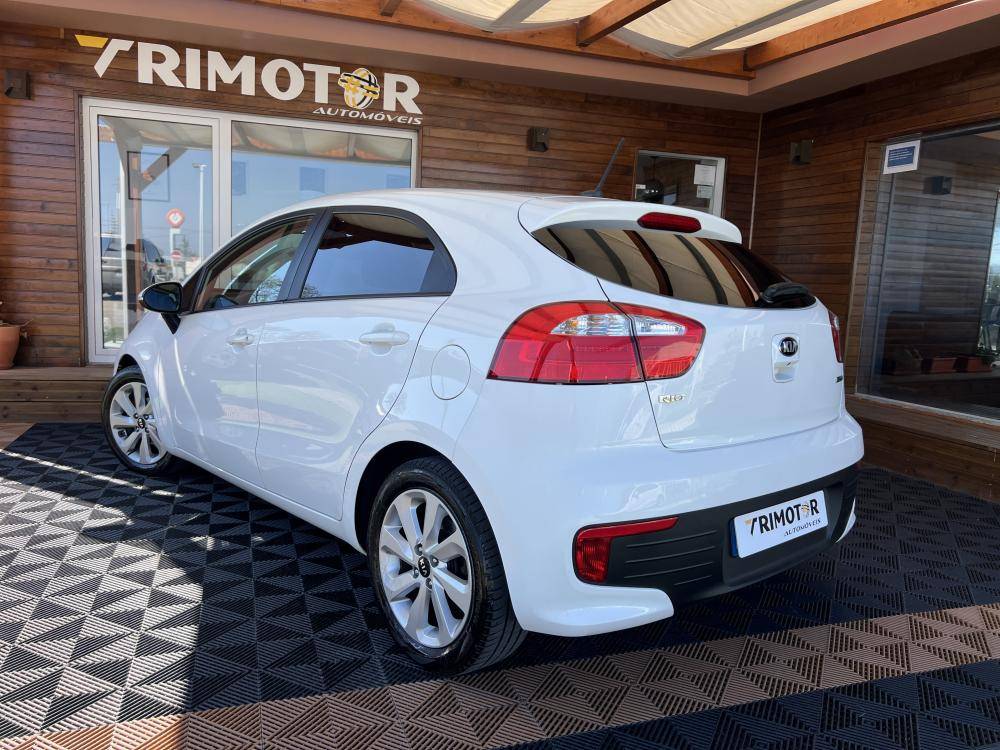 kia-rio-2016-diesel-1120cc