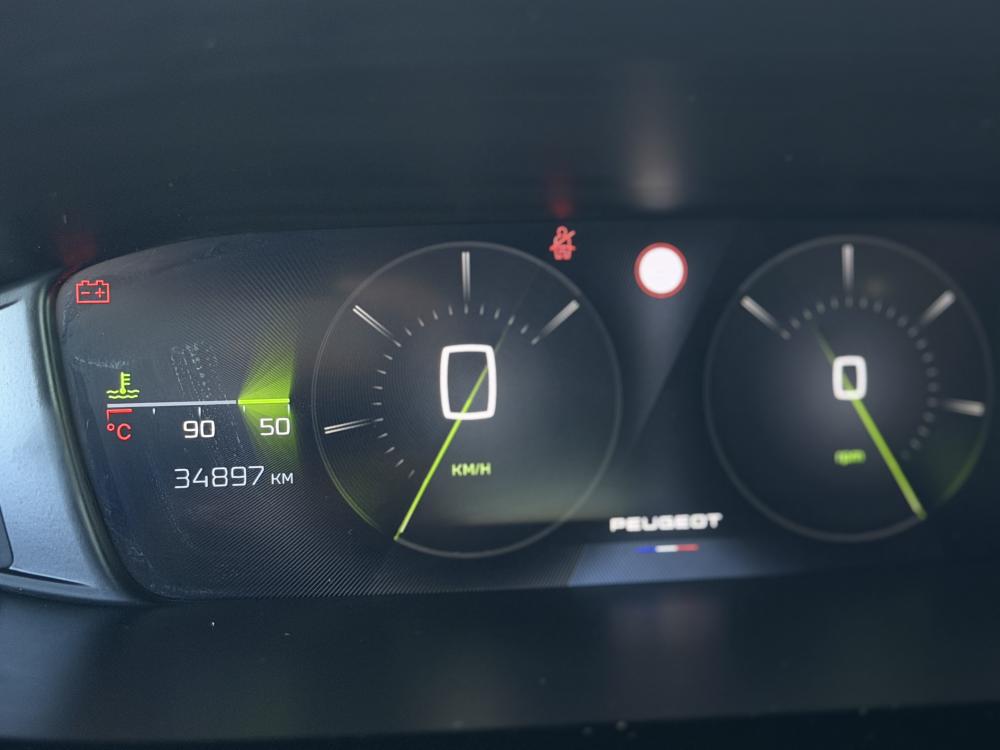 peugeot-308-2024-gasolina-1199cc