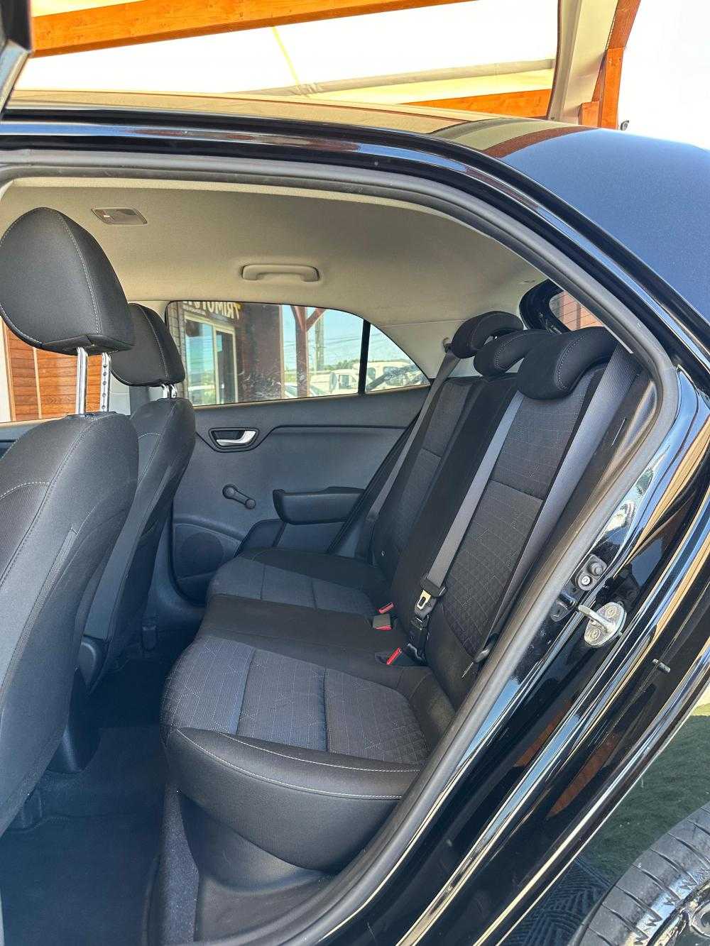 kia-rio-2021-gasolina-1197cc