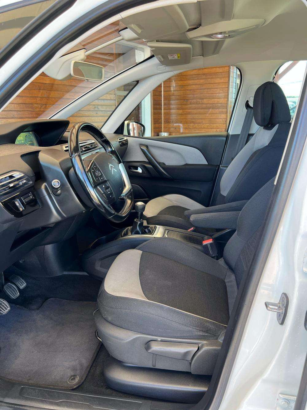 citroen-c4-picasso-2016-diesel-1560cc
