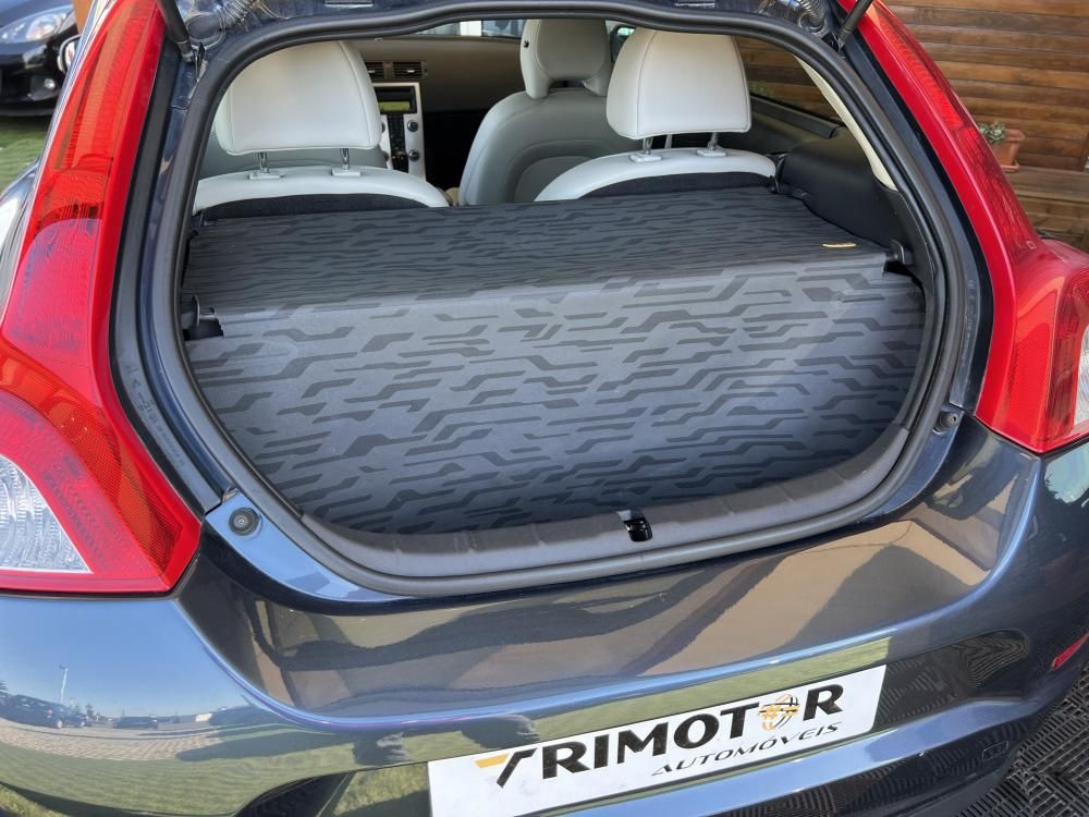 volvo-c30-2010-diesel-1560cc