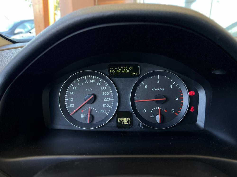 volvo-c30-2010-diesel-1560cc