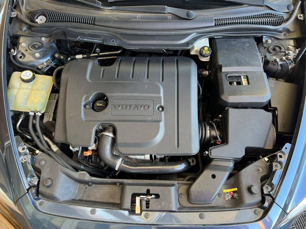 volvo-c30-2010-diesel-1560cc