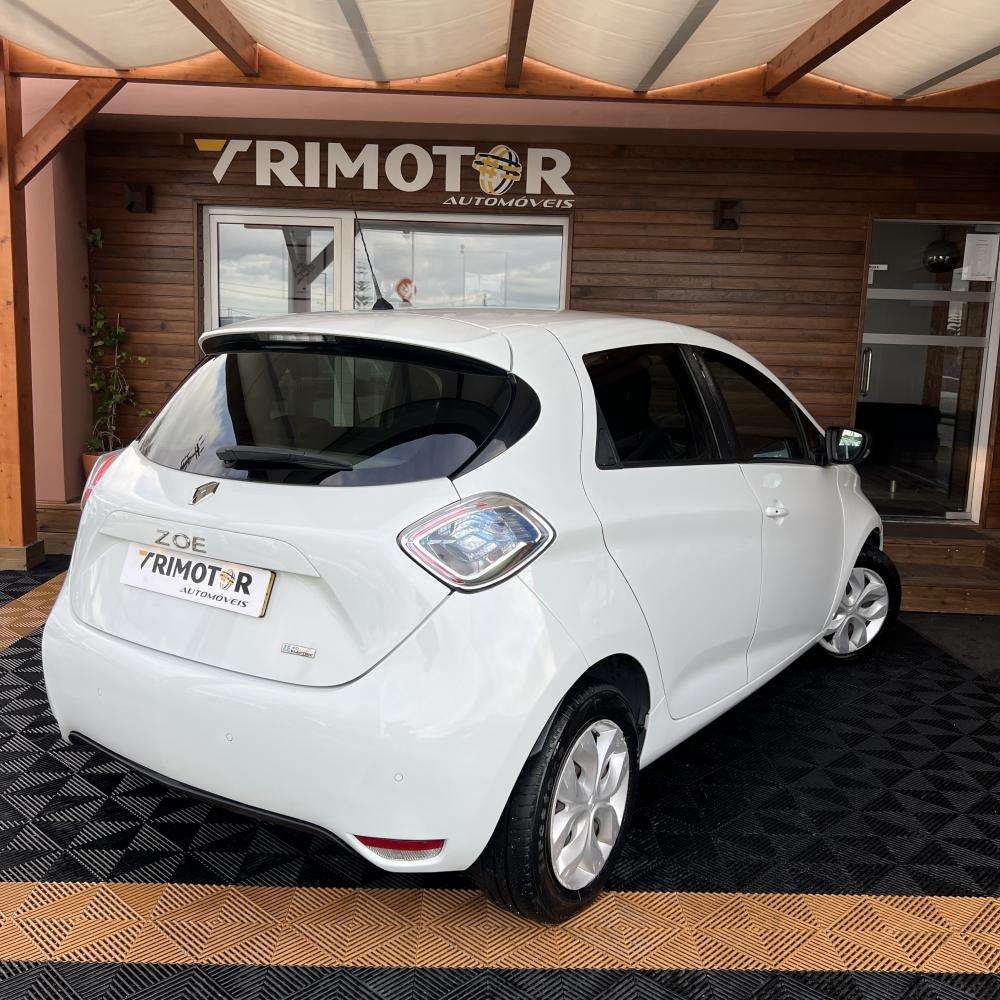 renault-zoe-2018-eletrico-0cc