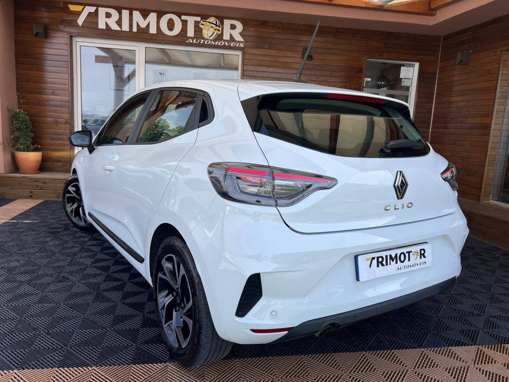 renault-clio-2024-gpl-999cc