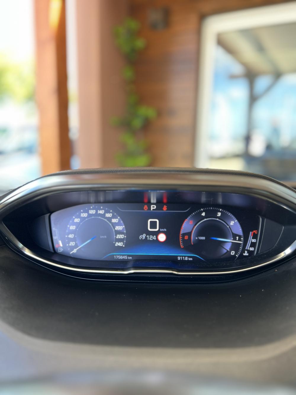 peugeot-3008-2019-diesel-1499cc