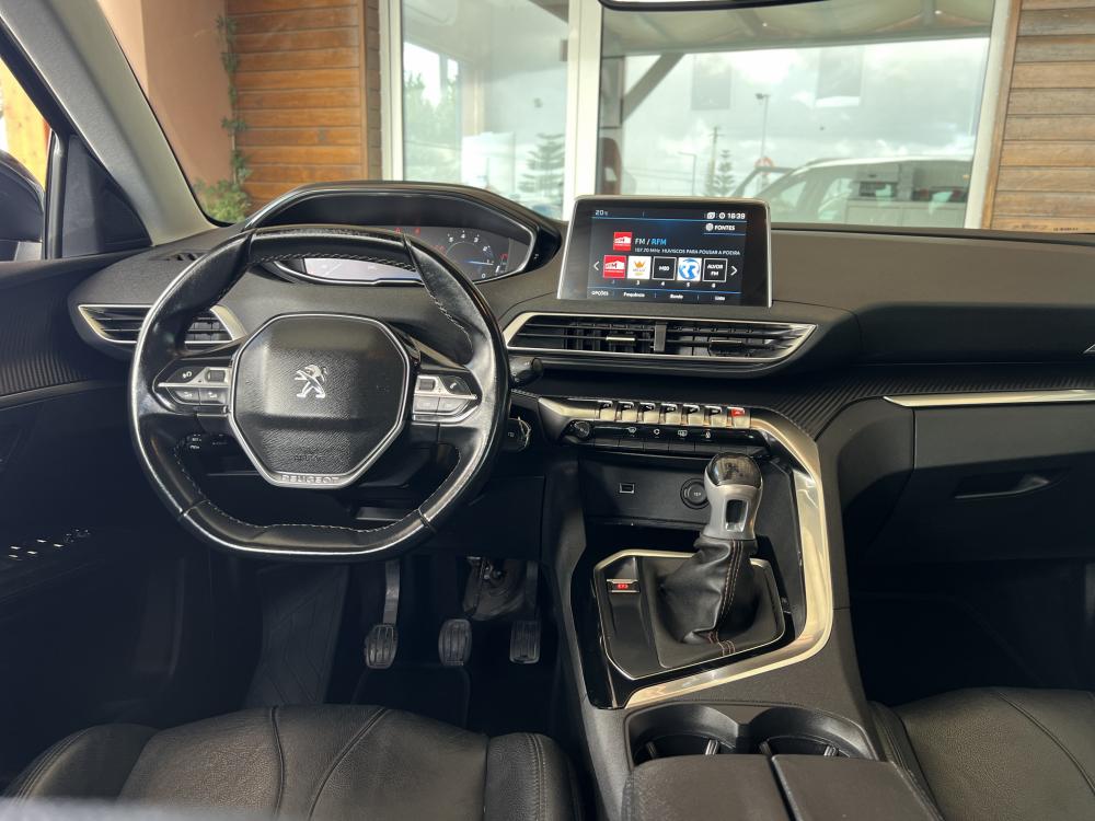 peugeot-5008-2018-gasolina-1199cc