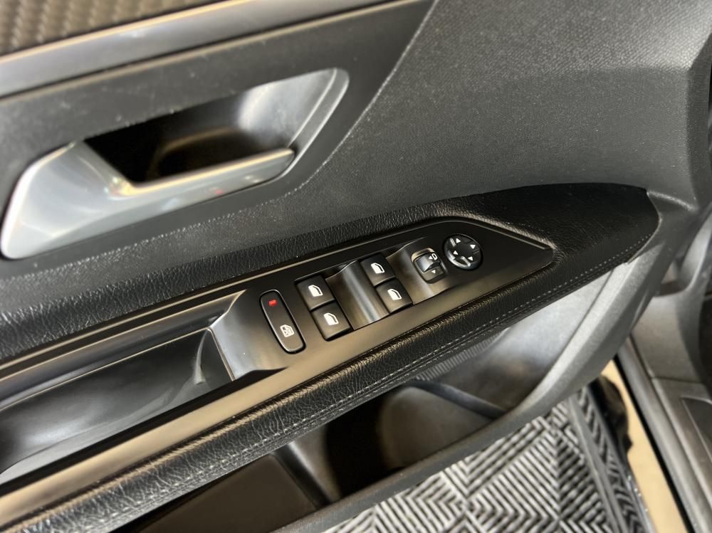 peugeot-5008-2018-gasolina-1199cc