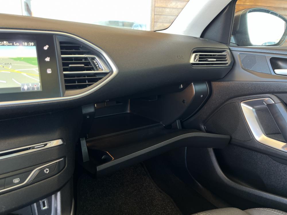peugeot-308-sw-2015-diesel-1560cc
