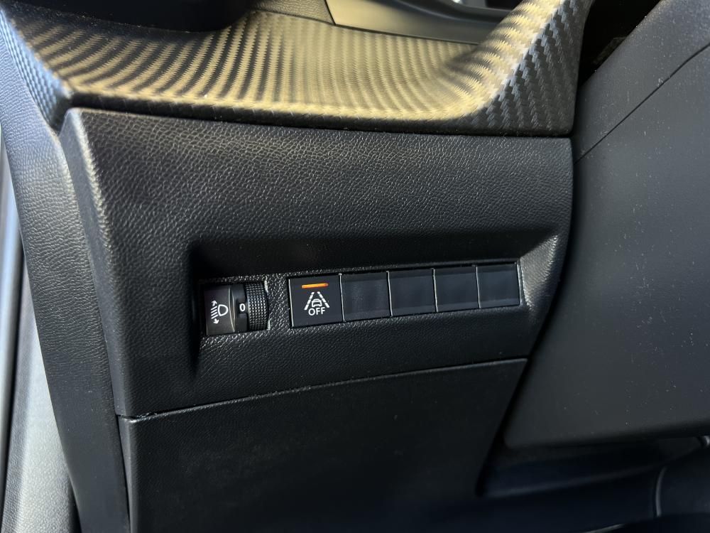 peugeot-2008-2022-gasolina-1199cc