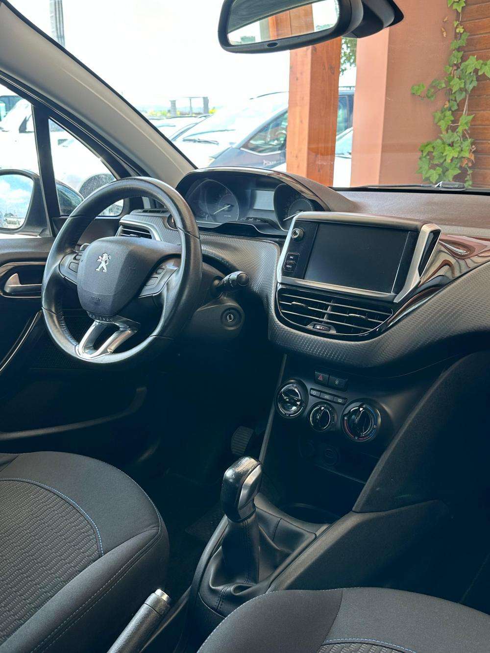 peugeot-208-2019-gasolina-1199cc