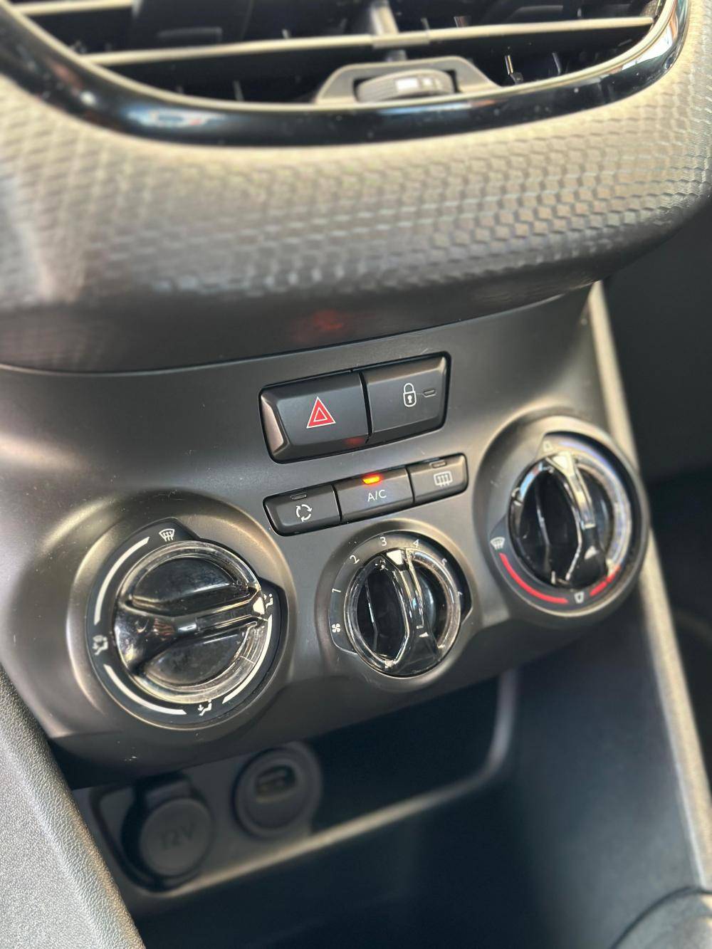peugeot-208-2019-gasolina-1199cc