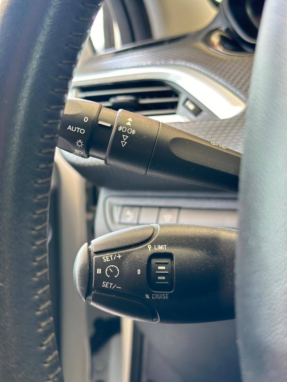peugeot-208-2019-gasolina-1199cc