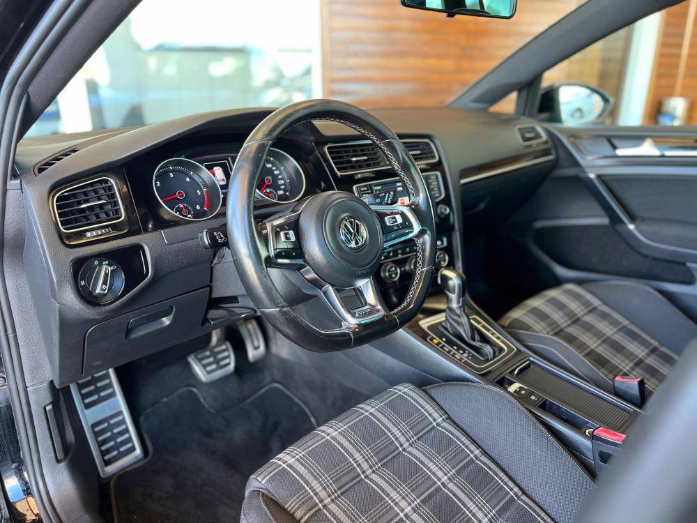 volkswagen-golf-variant-2016-diesel-1968cc