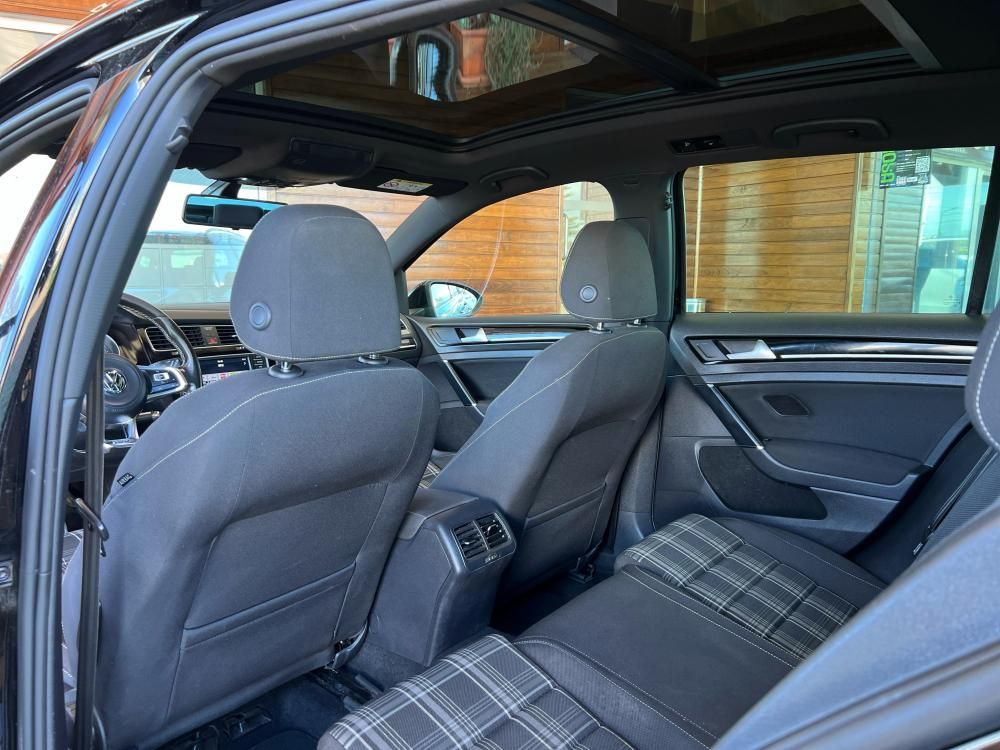 volkswagen-golf-variant-2016-diesel-1968cc