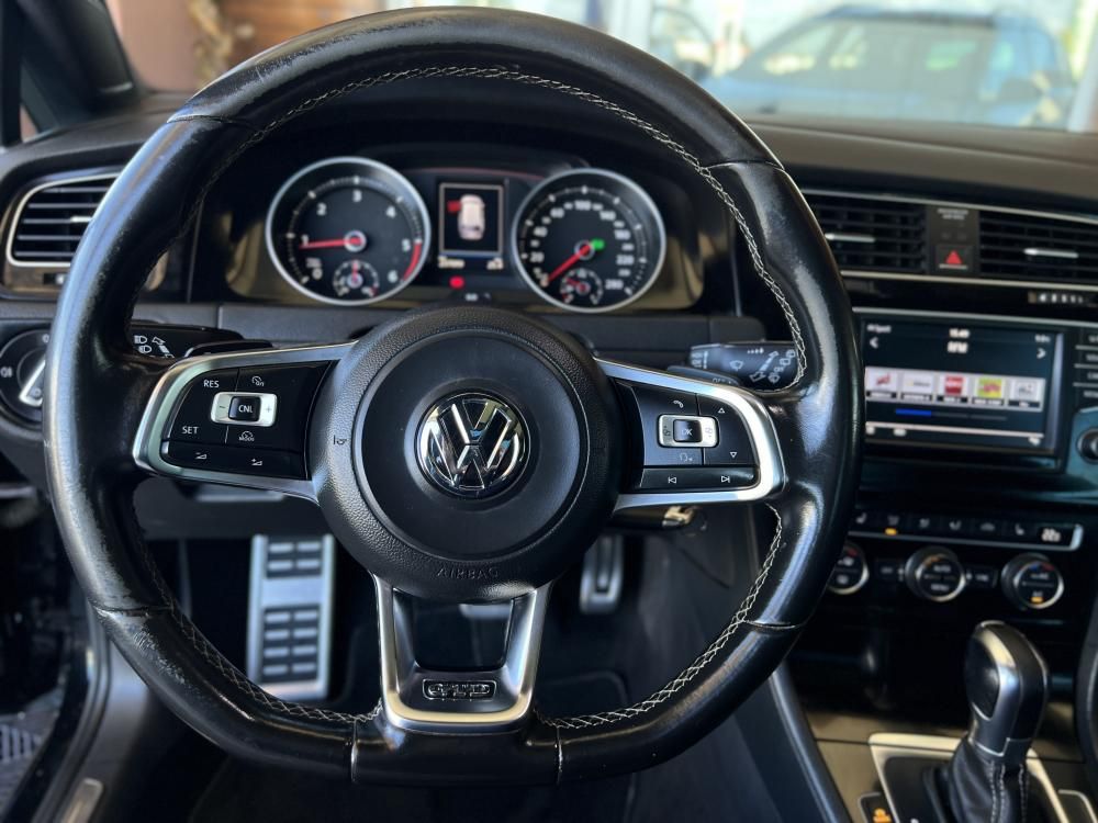 volkswagen-golf-variant-2016-diesel-1968cc