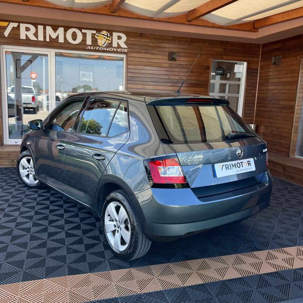 skoda-fabia-2016-gasolina-1197cc
