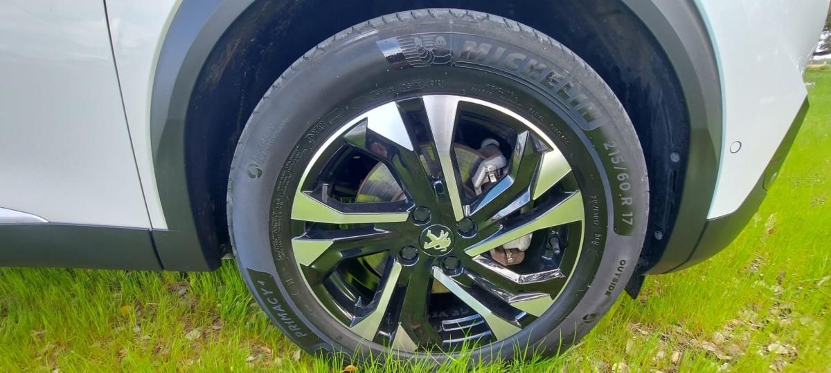 peugeot-2008-2022-eletrico-500cc