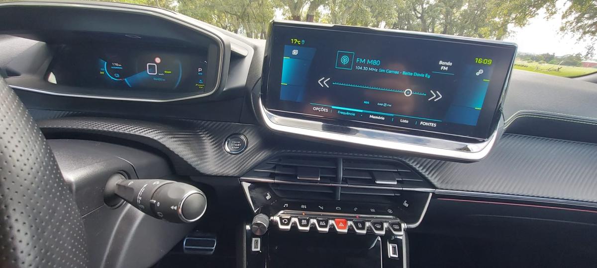 peugeot-2008-2022-eletrico-500cc