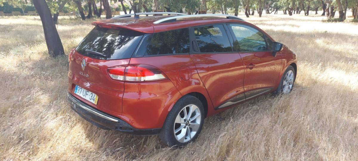 renault-clio-sport-tourer-2018-diesel-1461cc