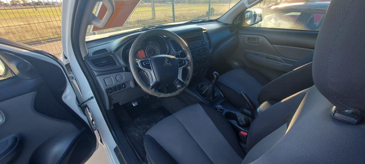 mitsubishi-l200-2018-diesel-2442cc