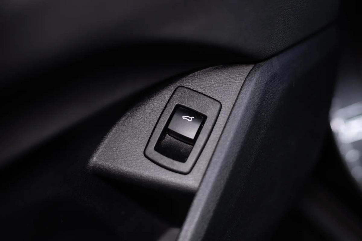 bmw-x1-sdrive16d-2020-diesel-1496cc