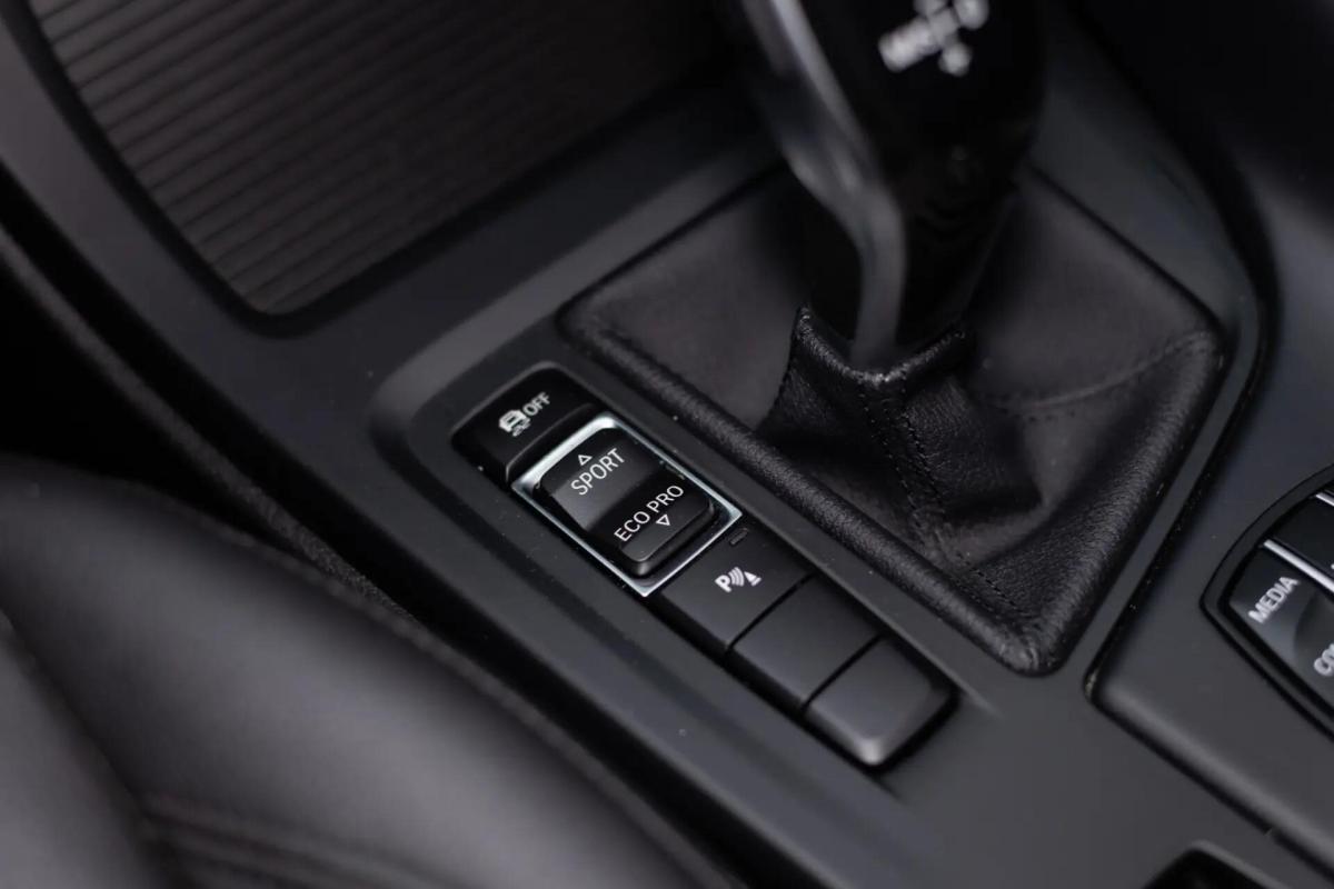 bmw-x1-sdrive16d-2020-diesel-1496cc