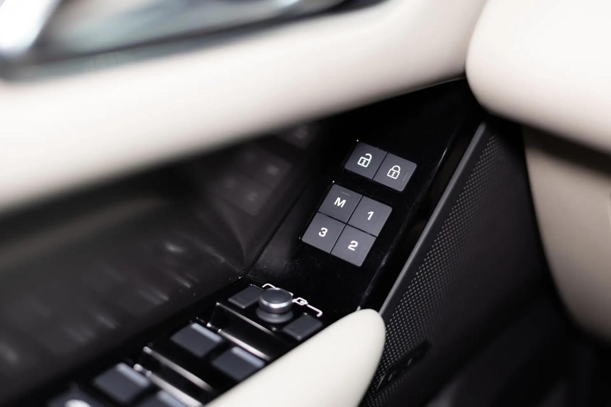 land-rover-range-rover-velar-2022-hibrido-a-gasolina-1997cc