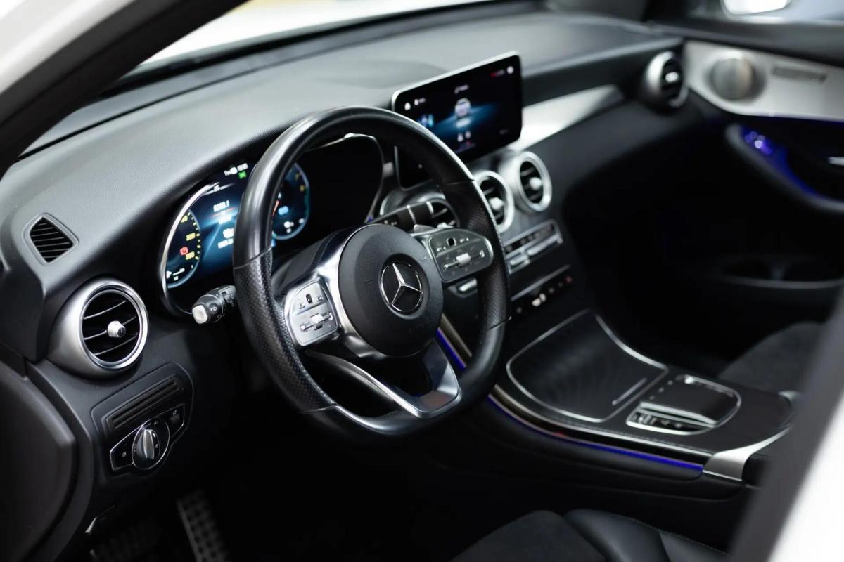 mercedes-benz-glc-300-e-4matic-2021-hibrido-a-gasolina-1991cc