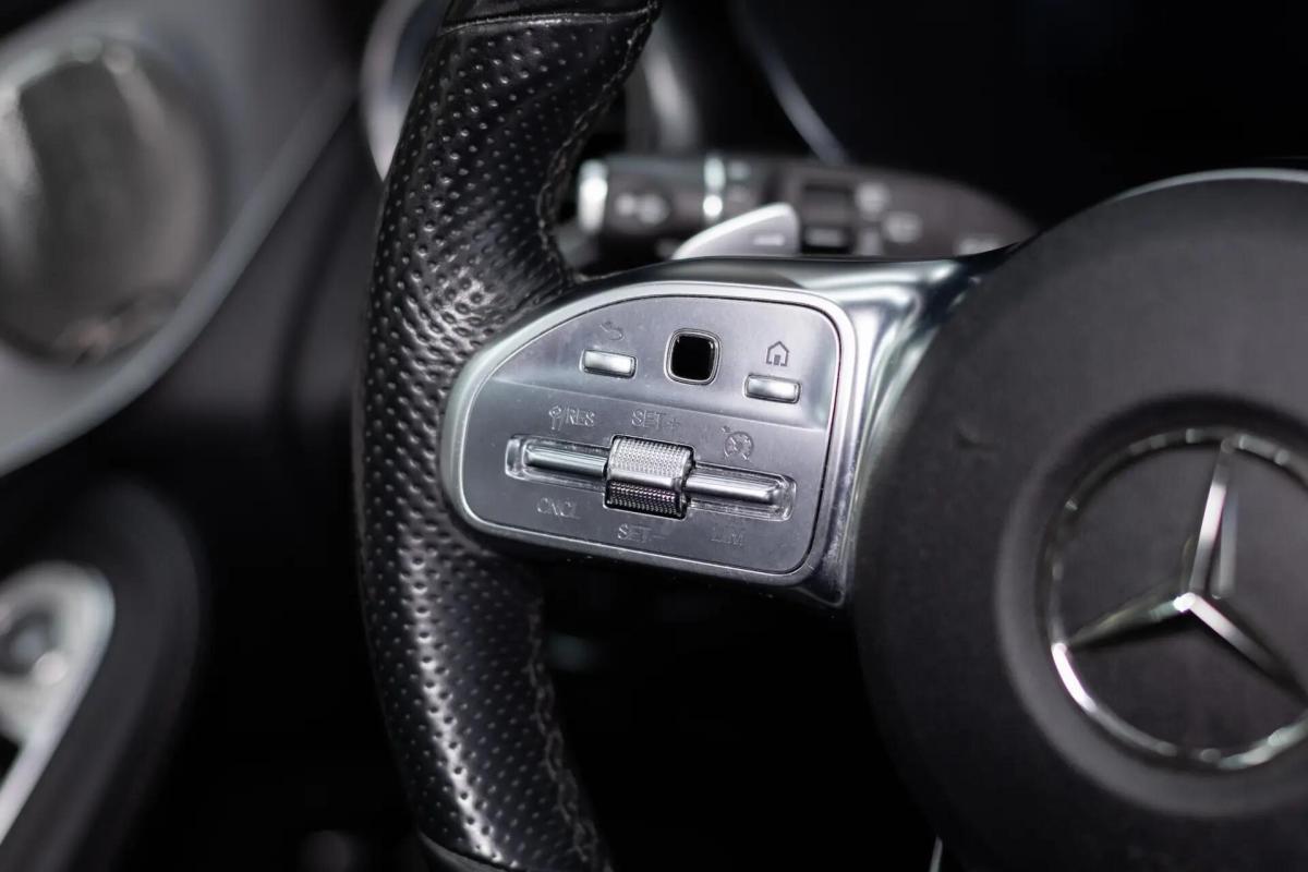 mercedes-benz-glc-300-e-4matic-2021-hibrido-a-gasolina-1991cc